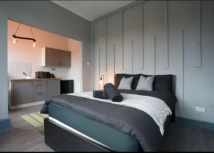 The Spacious Flat In Moseley